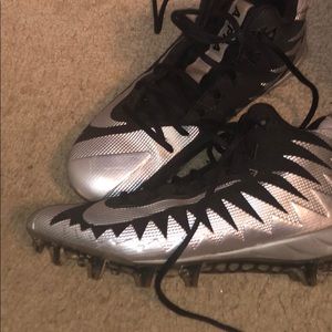 Football cleats